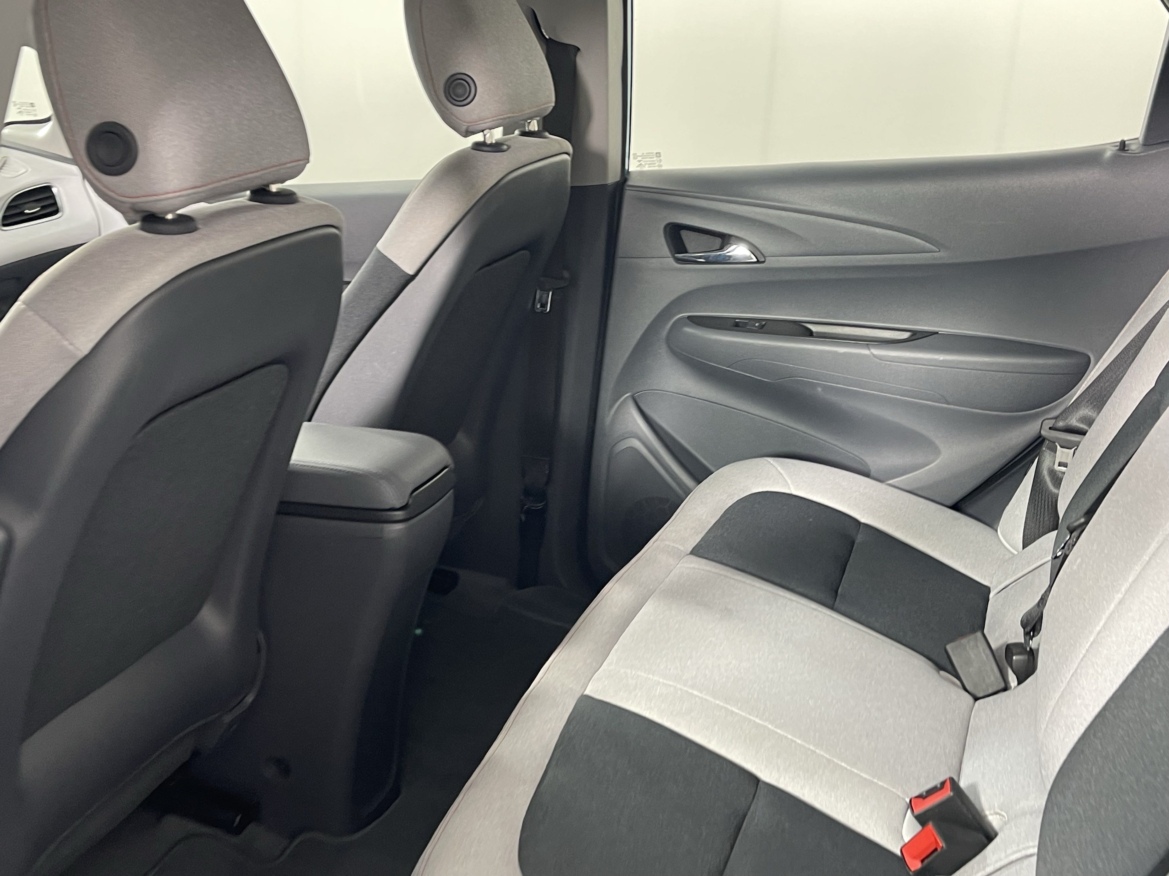 Used 2020 Chevrolet Bolt LT FWD image 14