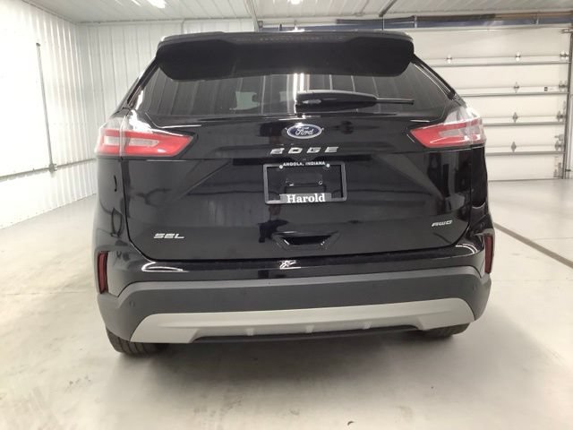 Used 2024 Ford Edge SEL w/ Convenience Package AWD/4WD image 5
