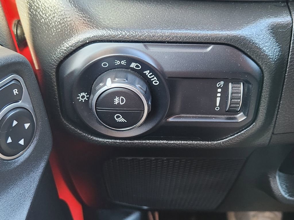 Used 2023 Jeep Gladiator Sport AWD/4WD image 13