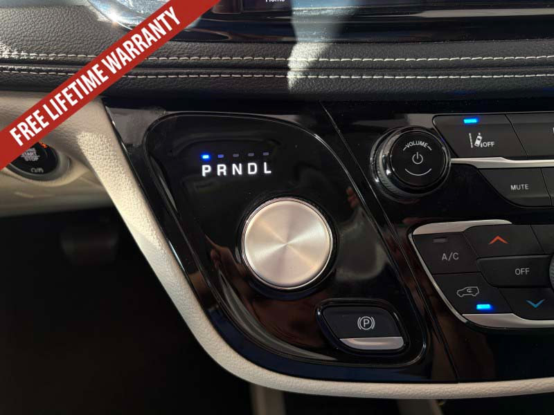 Used 2024 Chrysler Pacifica Limited FWD image 39