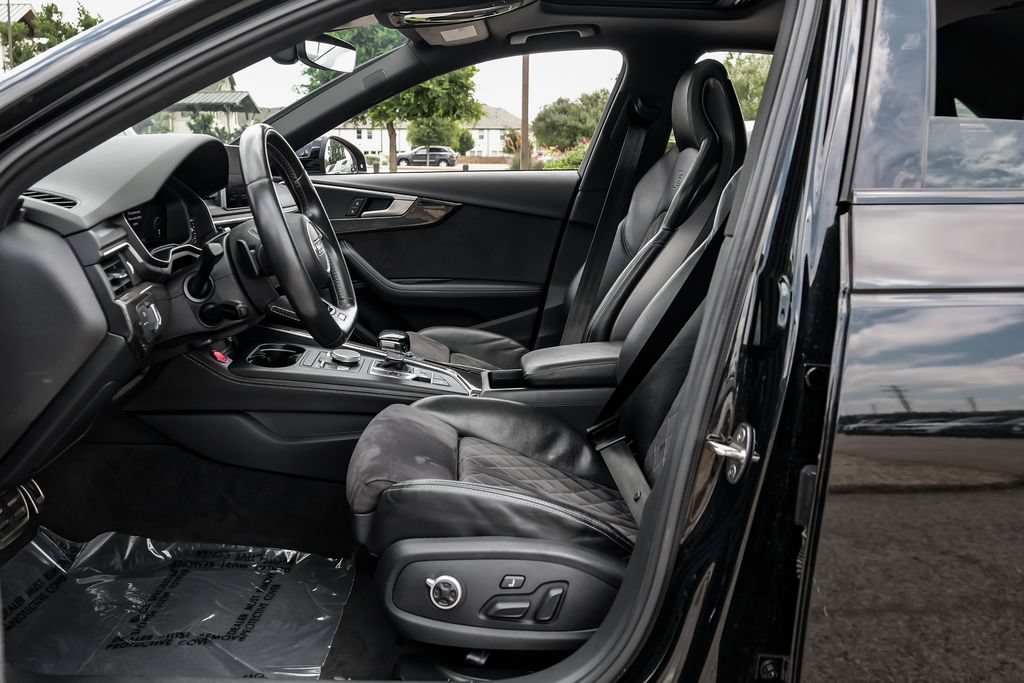 Used 2019 Audi S4 Premium Plus w/ Premium Plus Package AWD/4WD image 36