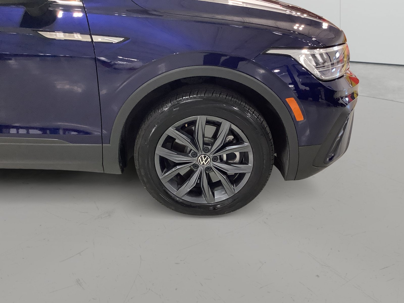 Used 2022 Volkswagen Tiguan SE FWD image 10