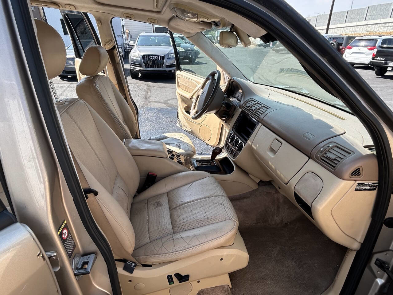 Used 2001 Mercedes-Benz ML 430 4MATIC image 17