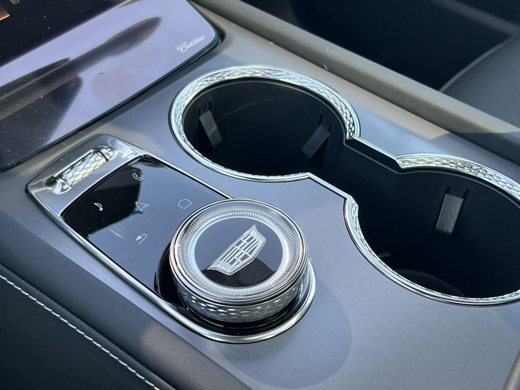 New 2026 Cadillac Vistiq Platinum image 22