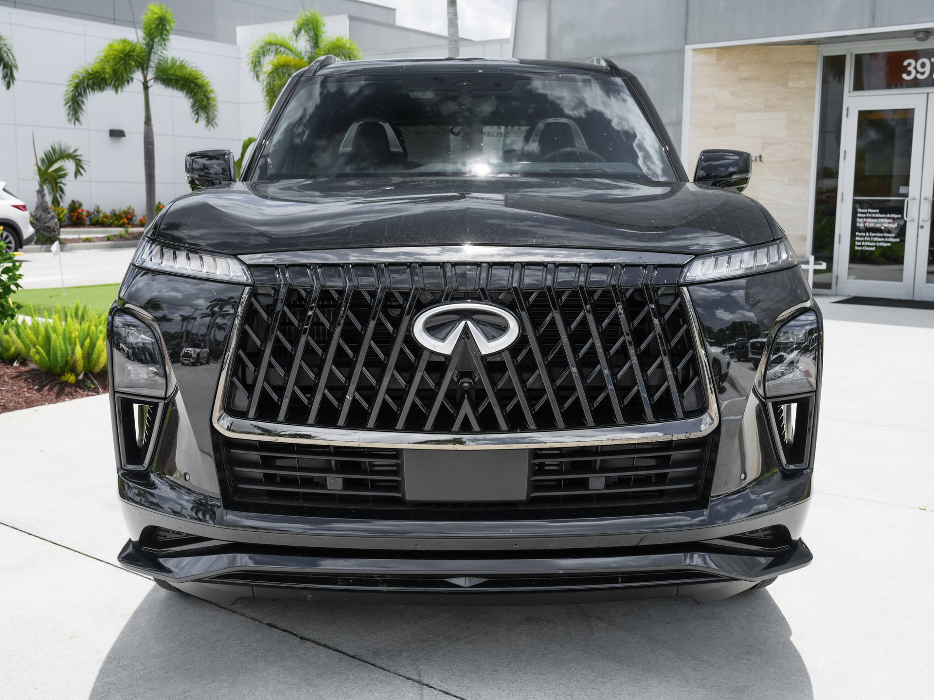 Certified 2026 INFINITI QX80 4WD image 5