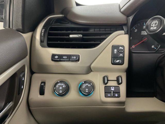 Used 2020 GMC Yukon Denali w/ Open Road Package AWD/4WD image 18