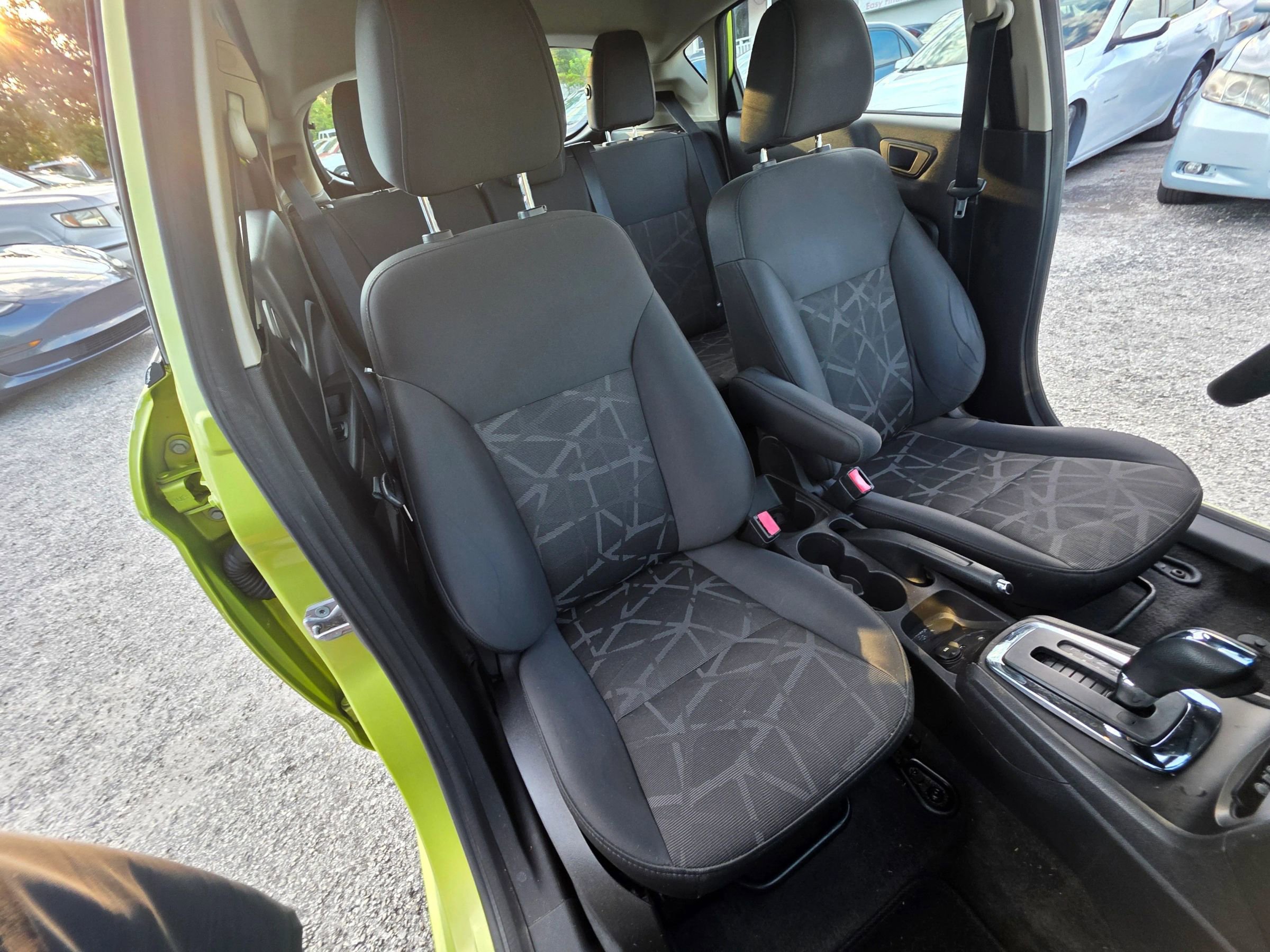 Used 2013 Ford Fiesta SE FWD image 20