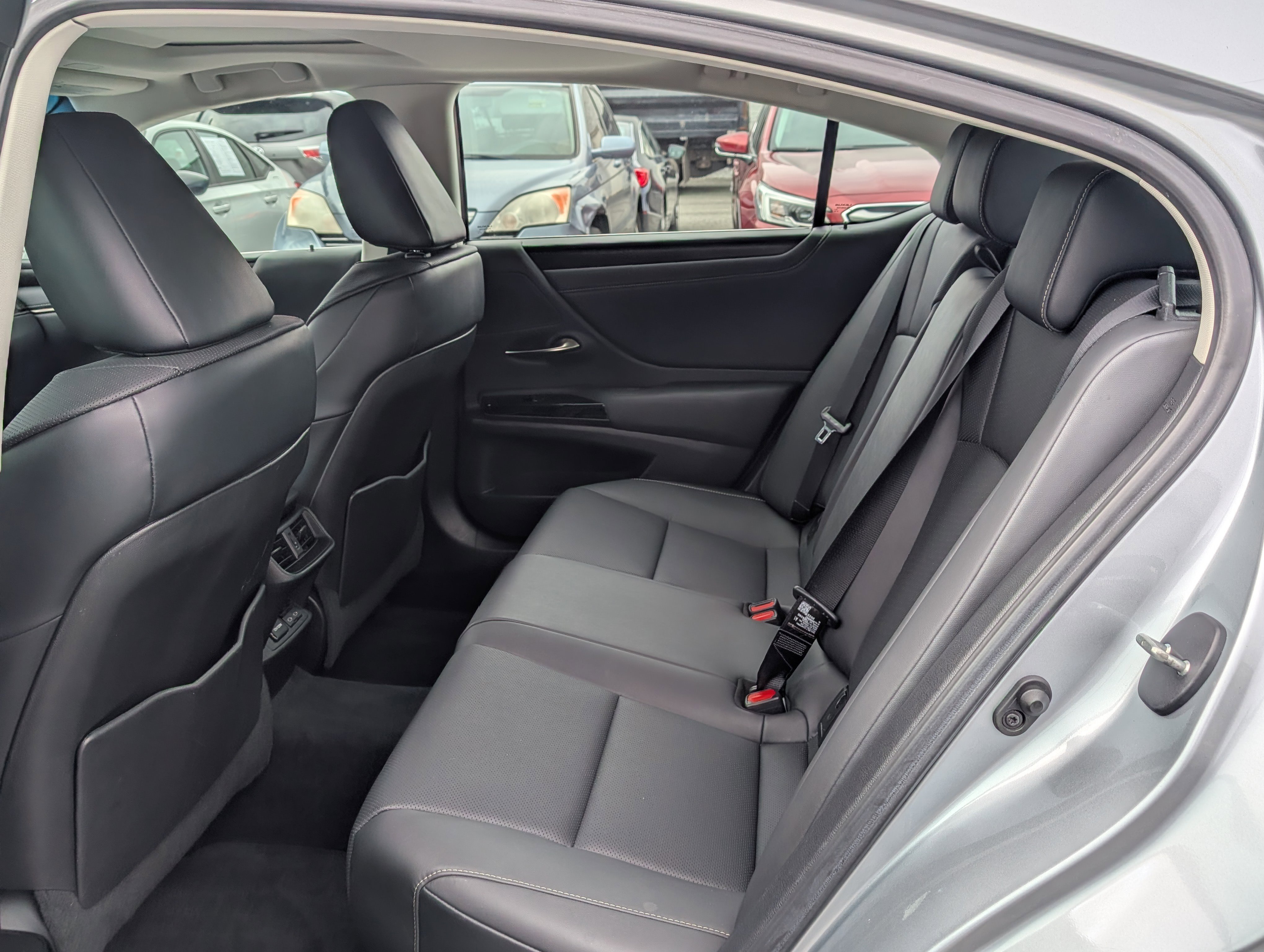 Certified 2022 Lexus ES 350 350 w/ Premium Package image 13