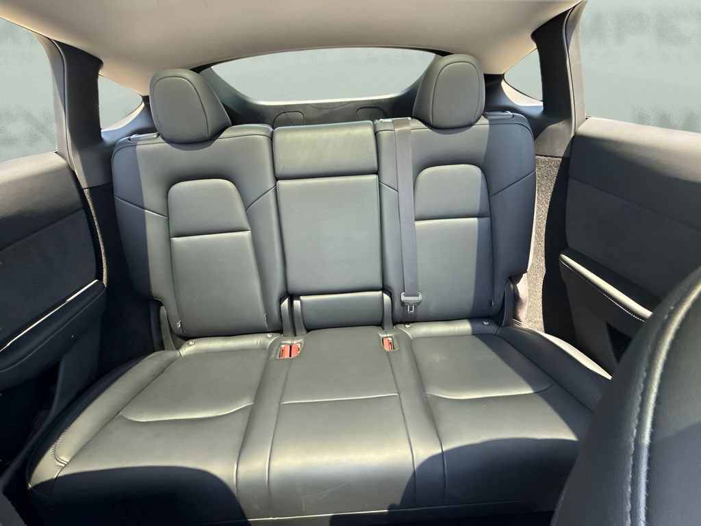 Used 2025 Tesla Model Y Long Range AWD/4WD image 7