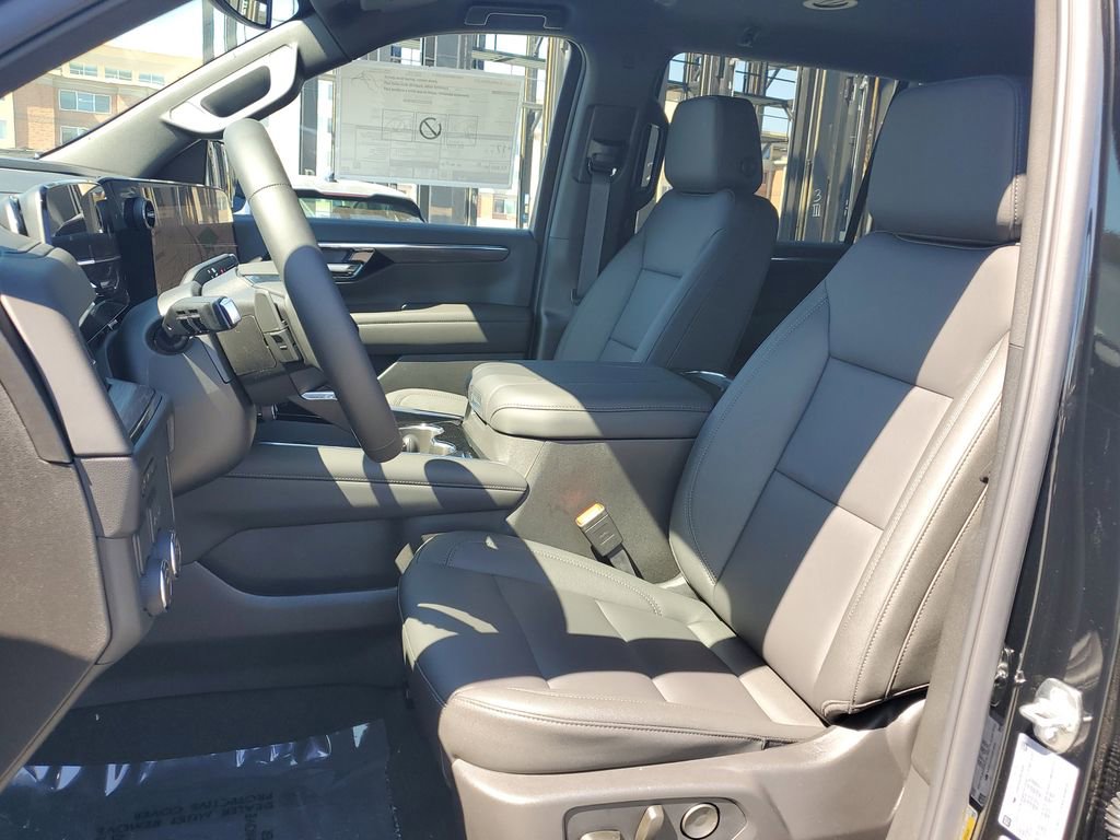 New 2026 Chevrolet Suburban LT w/ Comfort Package image 19