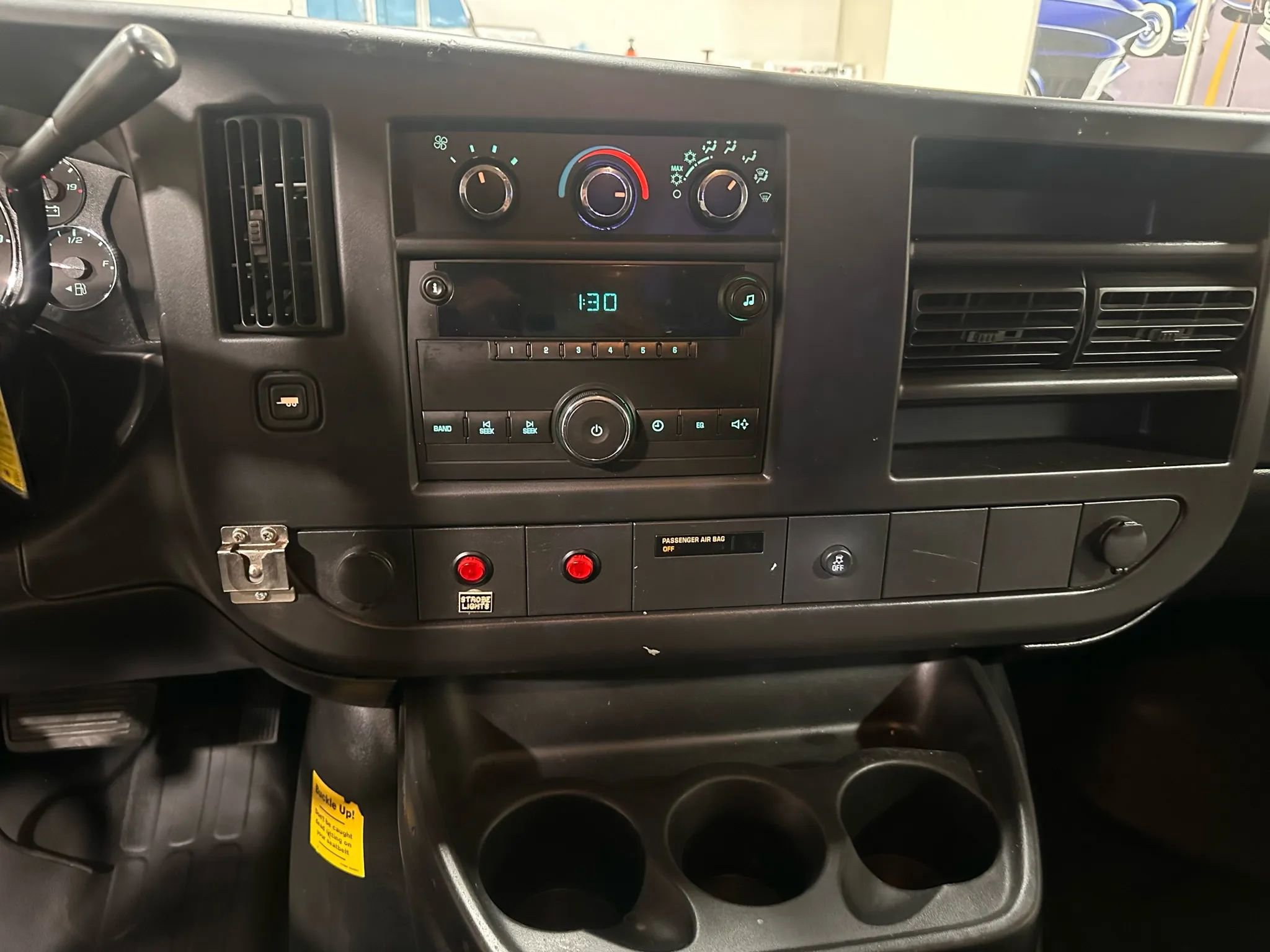 Used 2013 GMC Savana 1500 AWD image 36