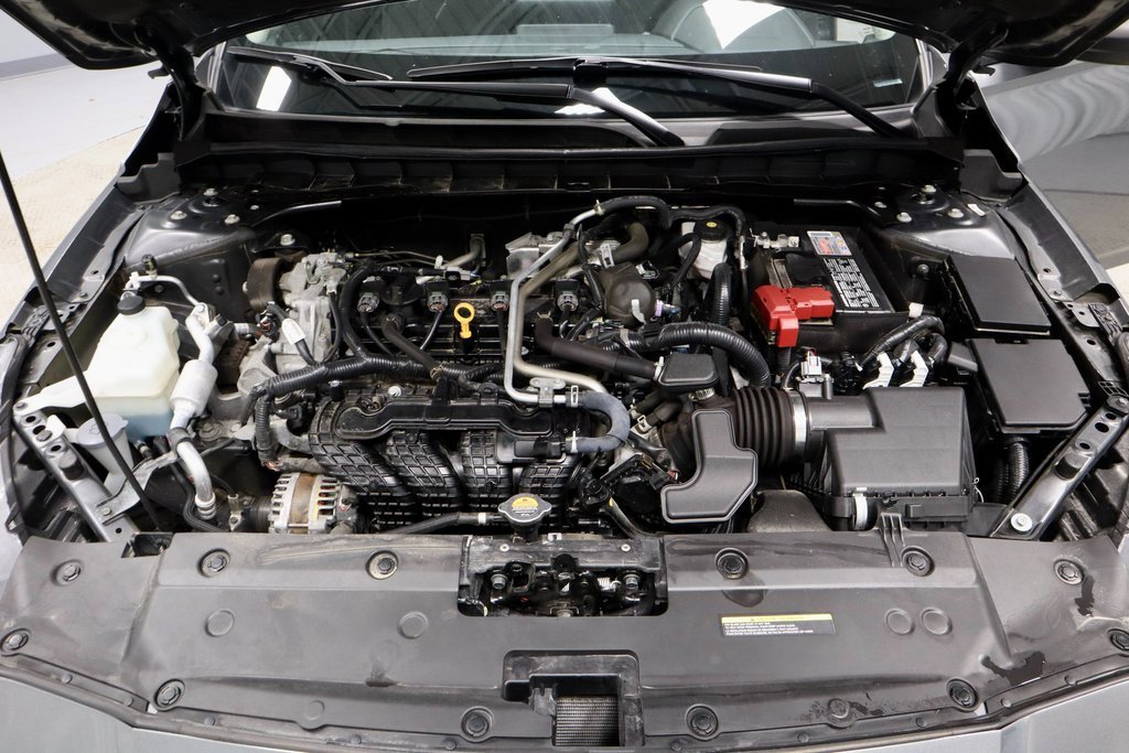 Used 2024 Nissan Altima 2.5 SV image 16
