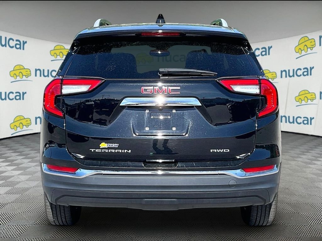 Used 2024 GMC Terrain SLT AWD/4WD image 5