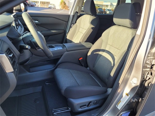 New 2026 Nissan Rogue SV image 5