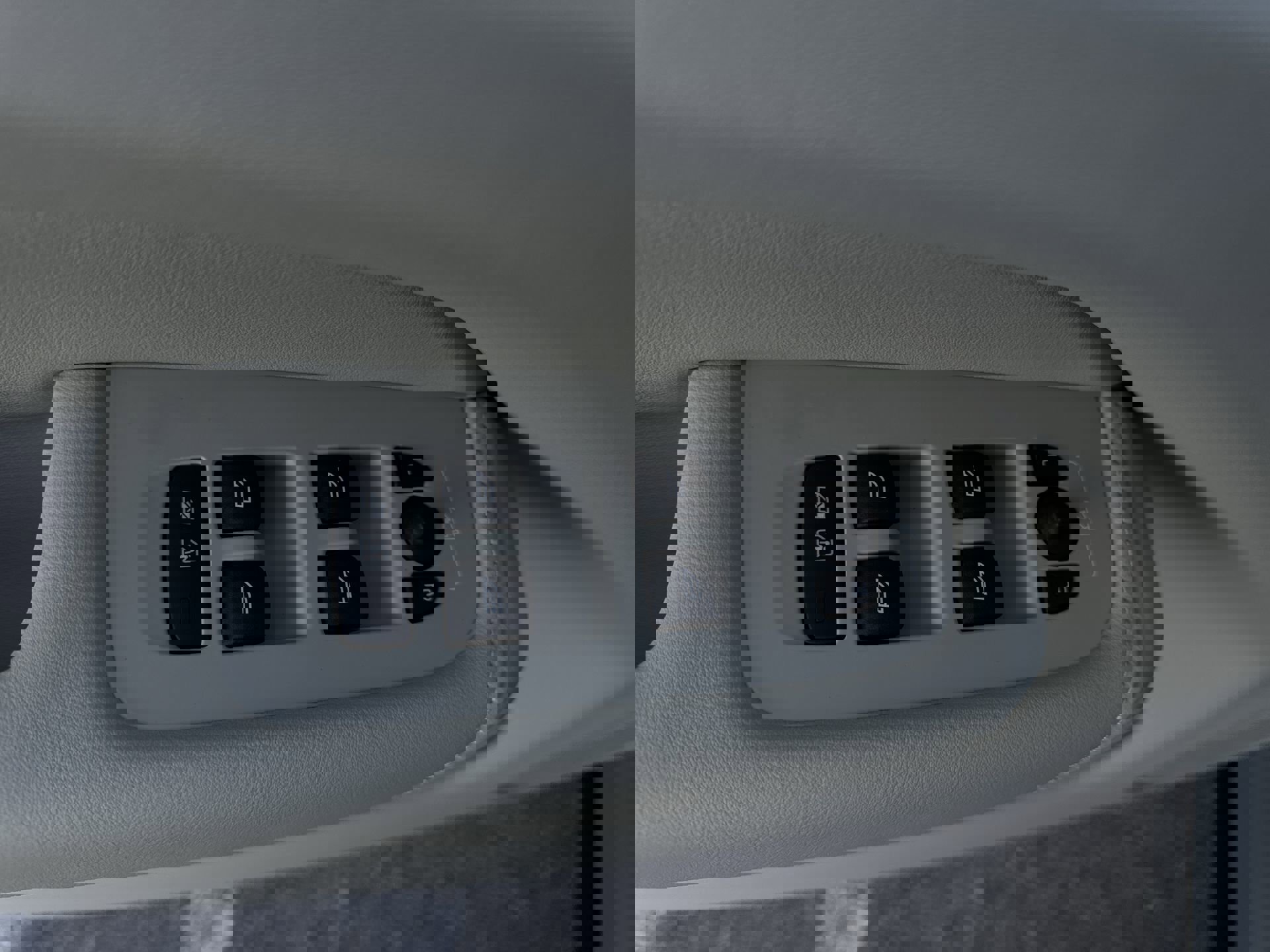 New 2026 Volvo XC60 T8 Ultra w/ Protection Package Premier image 24