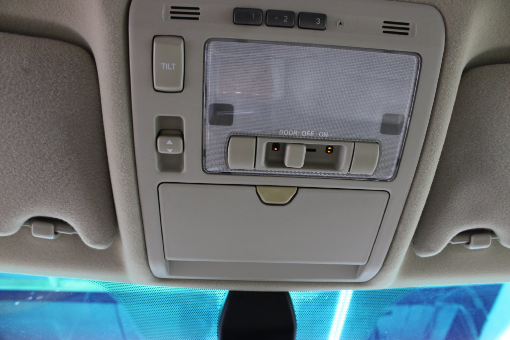 Used 2004 Lexus RX 330 FWD image 26