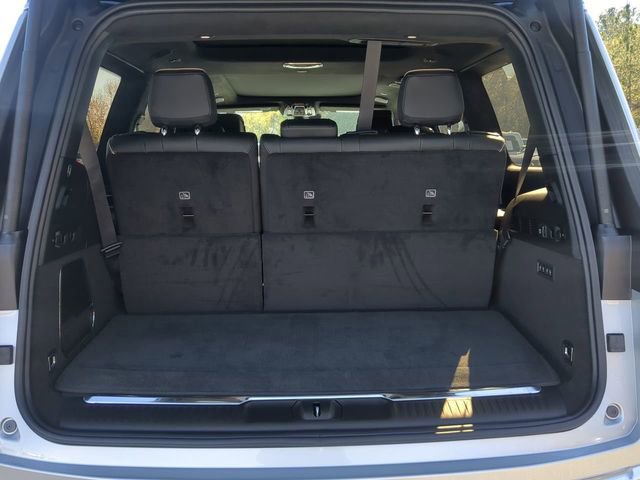 New 2024 Jeep Grand Wagoneer Series III image 14