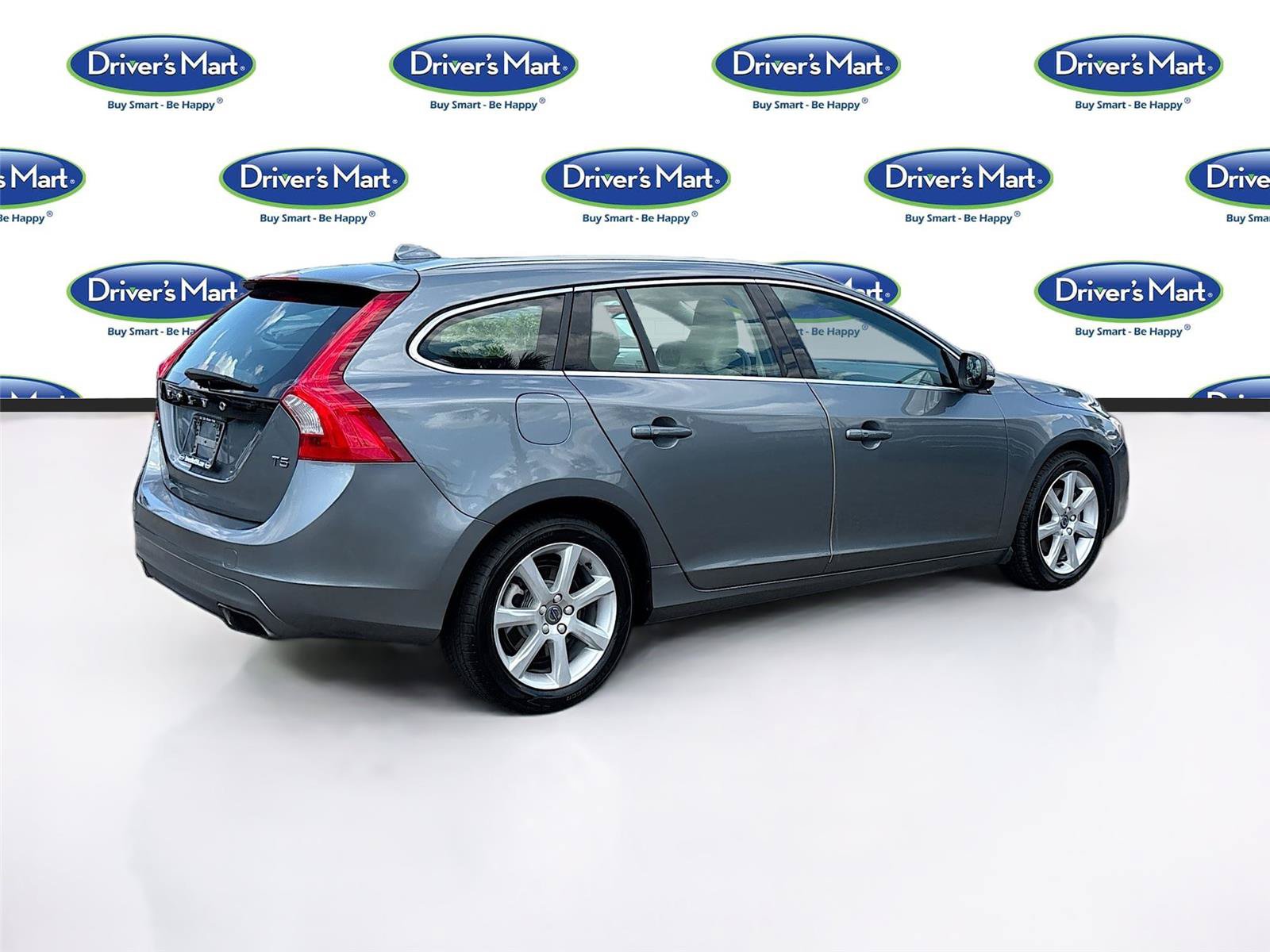Used 2017 Volvo V60 T5 Premier w/ Convenience Package FWD image 7
