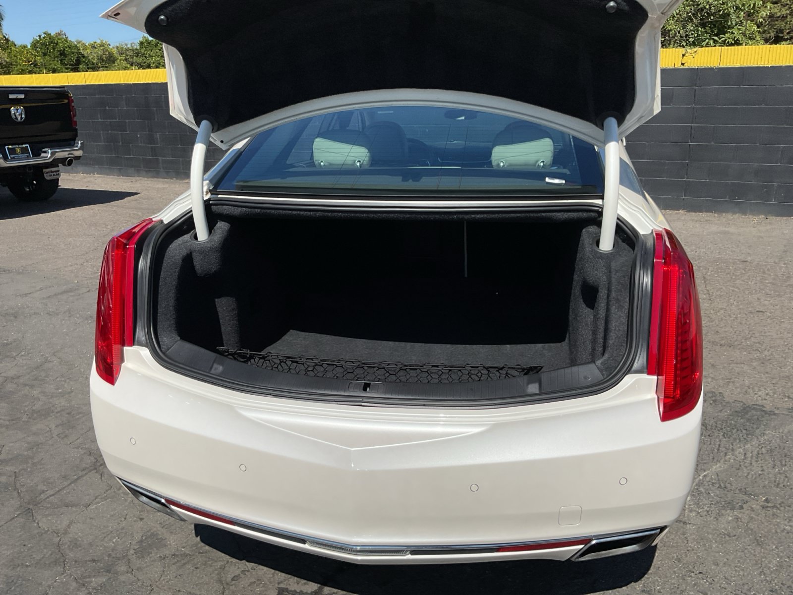 Used 2014 Cadillac XTS Vsport Premium w/ Driver Assist Package AWD/4WD image 26