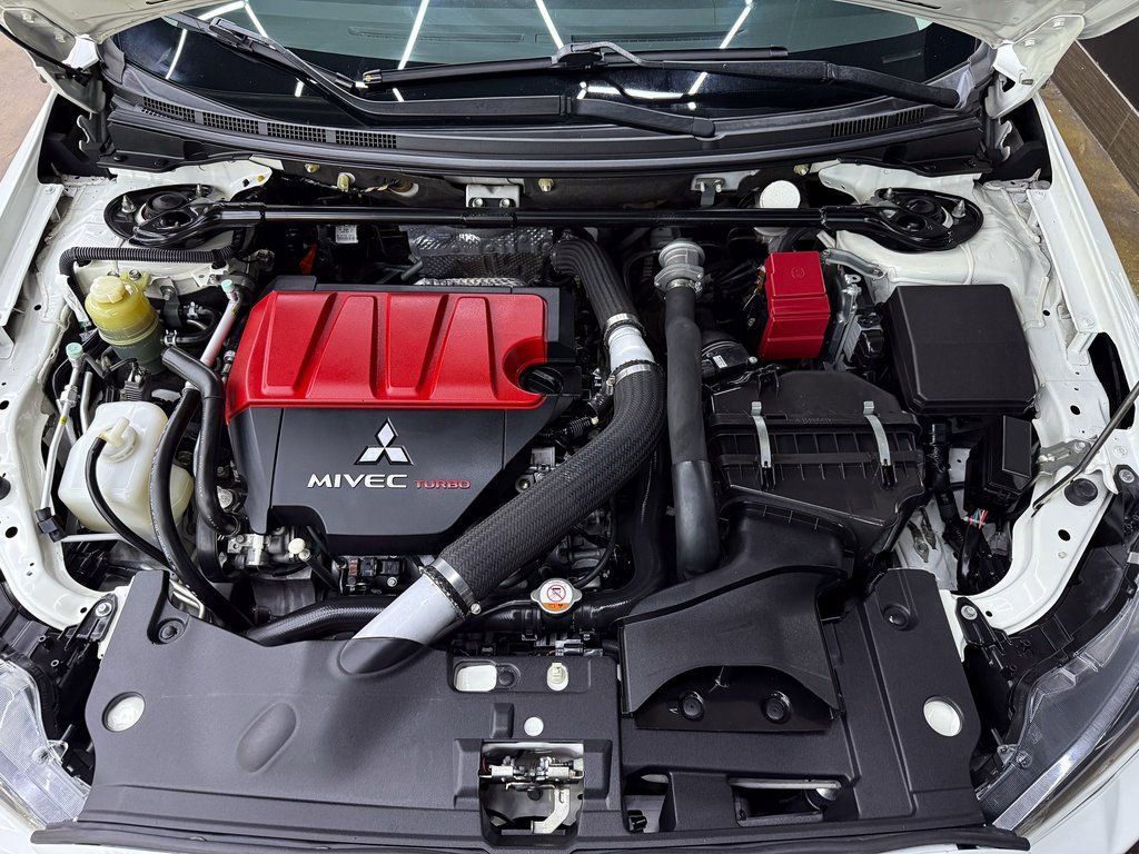 Used 2014 Mitsubishi Lancer Evolution GSR image 28