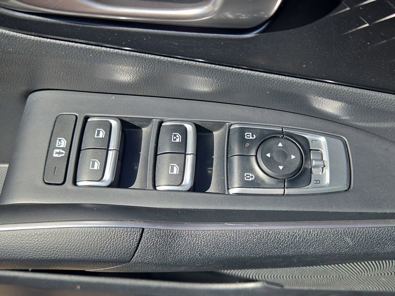 Used 2024 Kia Sorento S AWD/4WD image 27