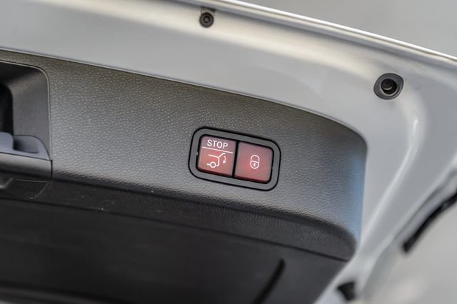 Used 2018 Mercedes-Benz GLS 550 4MATIC image 12