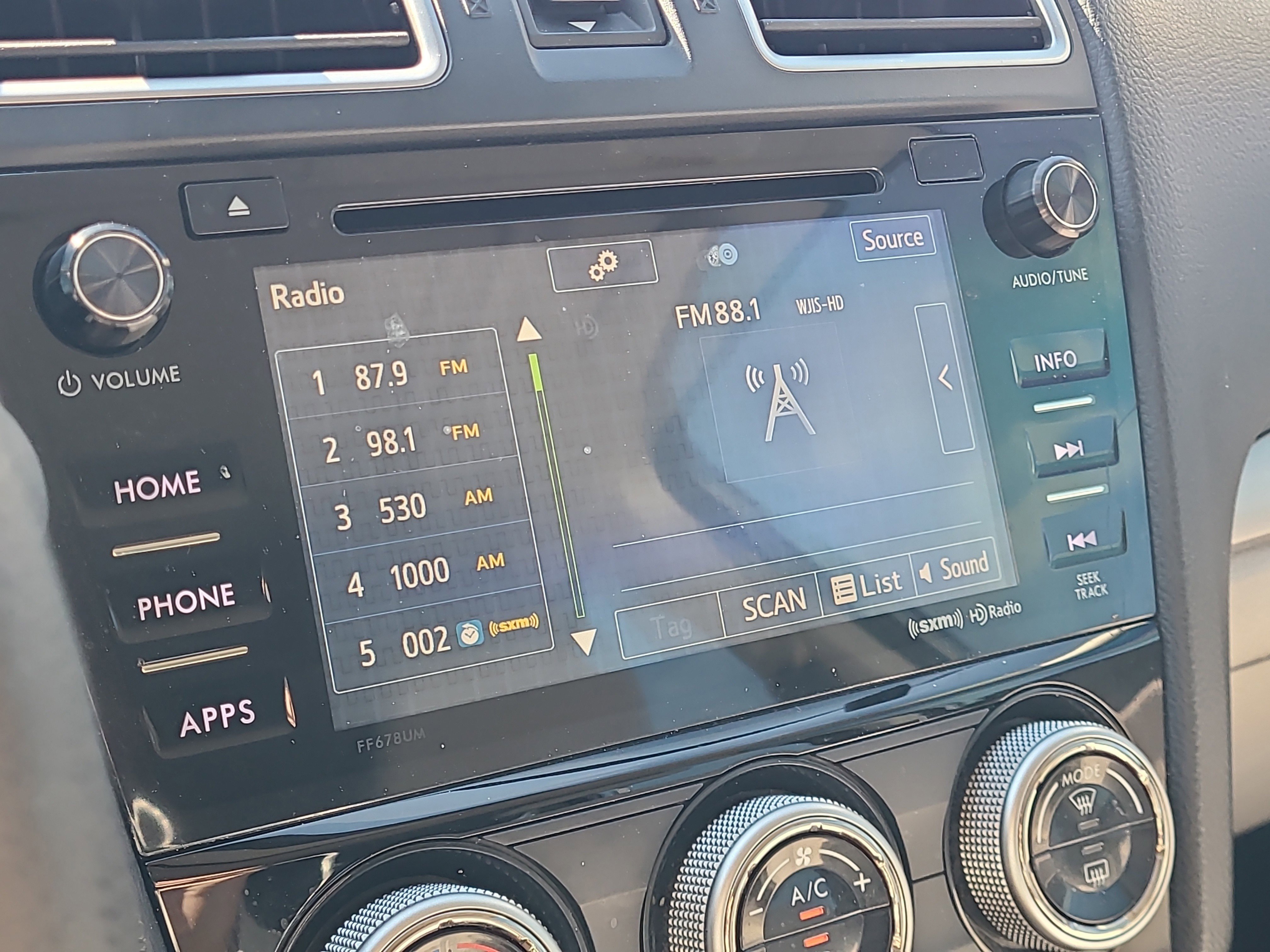 Used 2017 Subaru Forester 2.5i Premium w/ All-Weather Package image 21