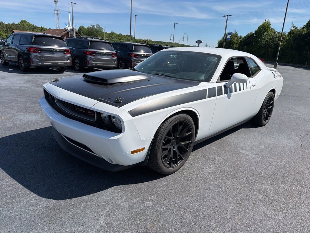 Used 2013 Dodge Challenger R/T RWD image 1