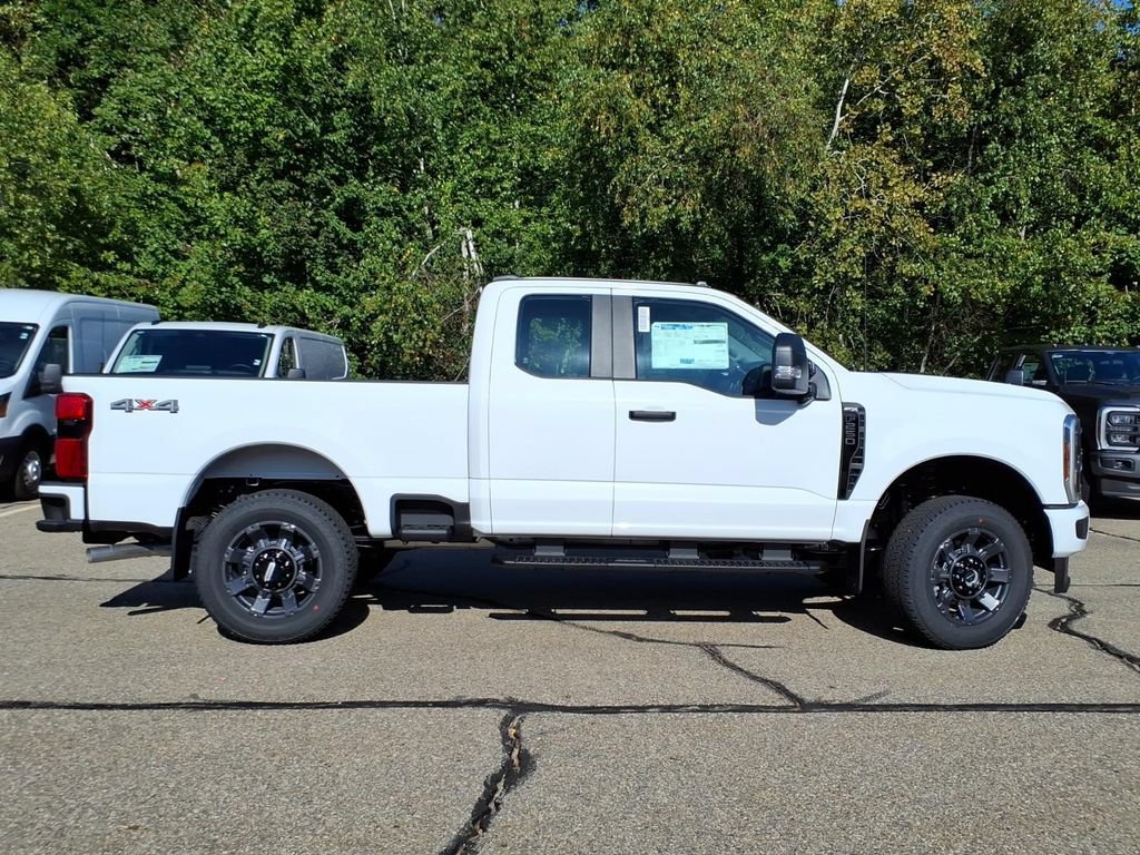 New 2027 Ford F250 XL w/ STX Appearance Package AWD/4WD image 4