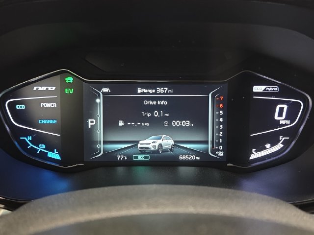 Used 2022 Kia Niro Touring Special Edition FWD image 18