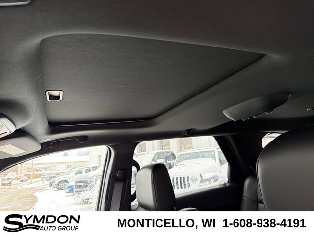 Used 2024 Dodge Durango GT image 15