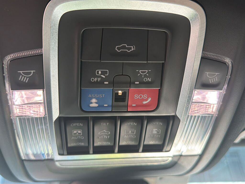 Used 2021 RAM 1500 Rebel w/ Rebel Level 2 Equipment Group AWD/4WD image 10