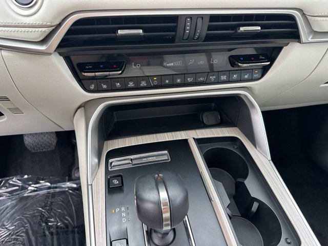 Used 2024 MAZDA CX-90 Plug-In Hybrid w/ Premium Plus AWD/4WD image 31