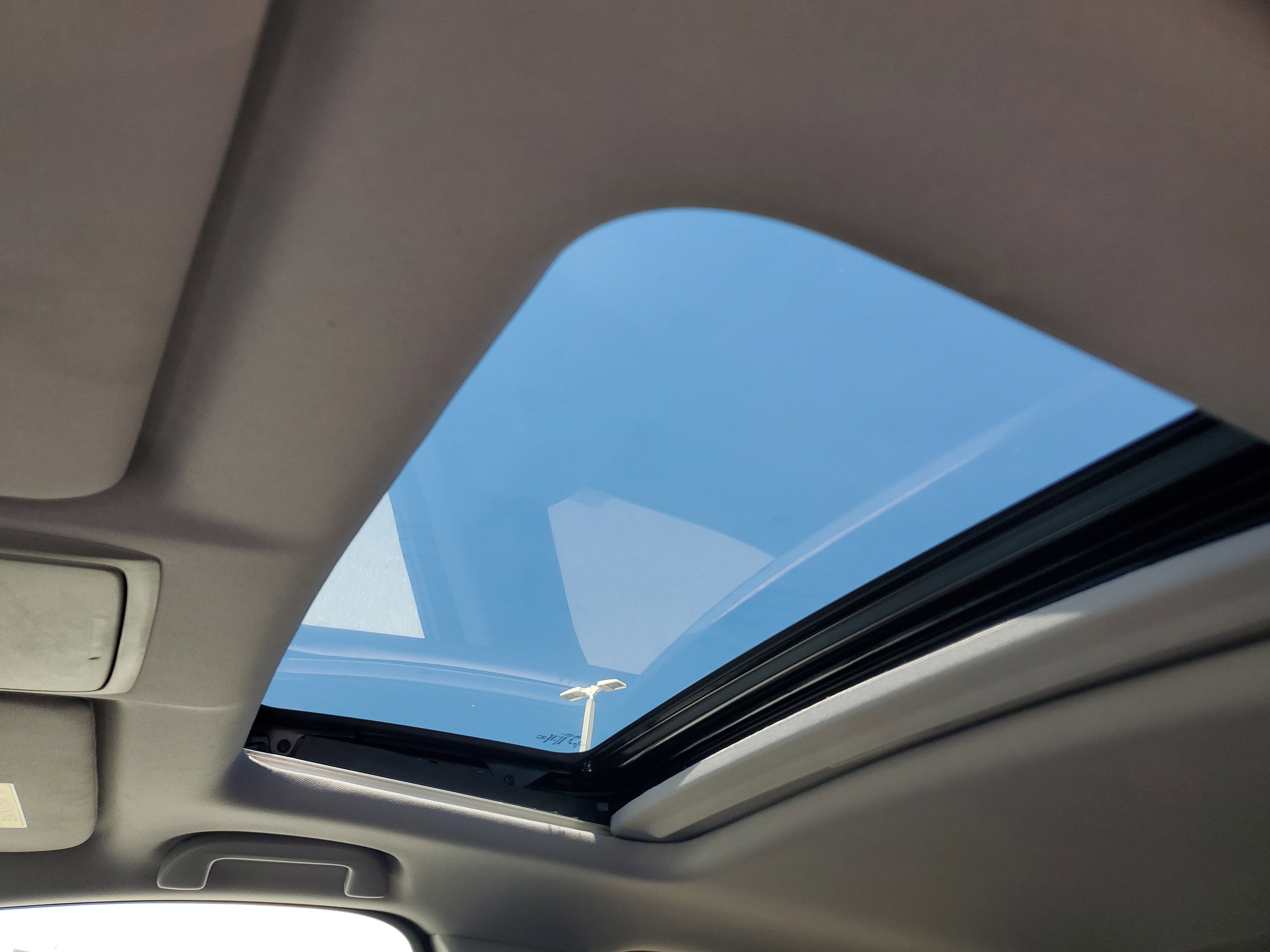 Used 2022 Honda CR-V EX-L image 10