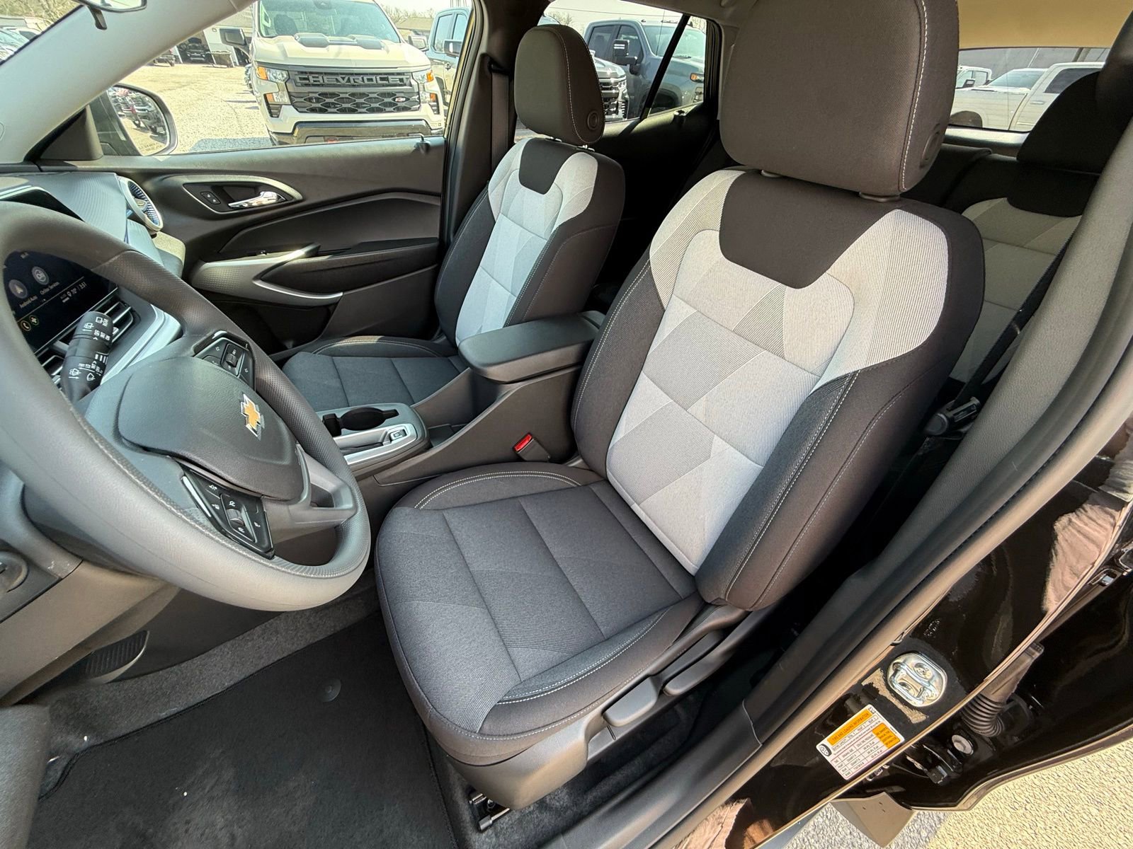 New 2026 Chevrolet Trax LS image 15