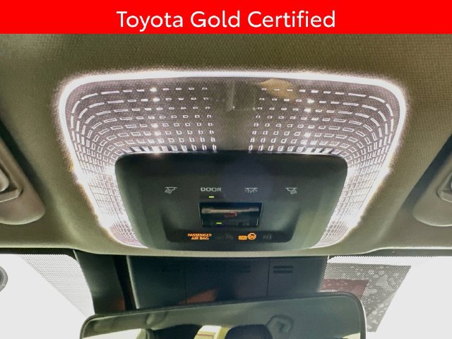 Certified 2025 Toyota Prius XLE AWD/4WD image 35