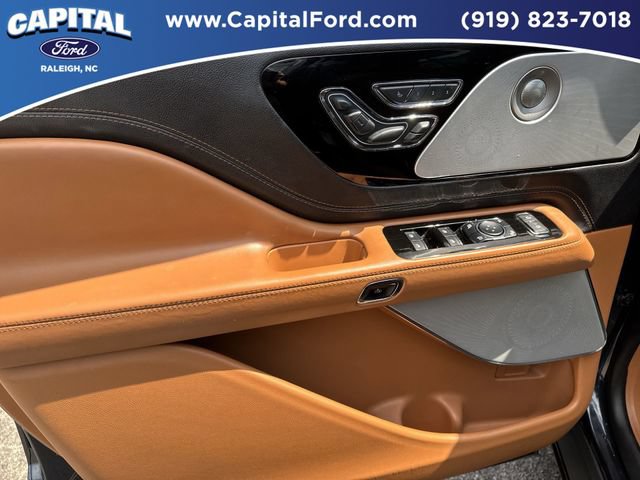 Used 2020 Lincoln Aviator Black Label w/ Dynamic Handling Package AWD/4WD image 20