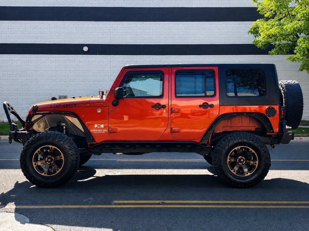 Used 2009 Jeep Wrangler Unlimited X AWD/4WD image 2