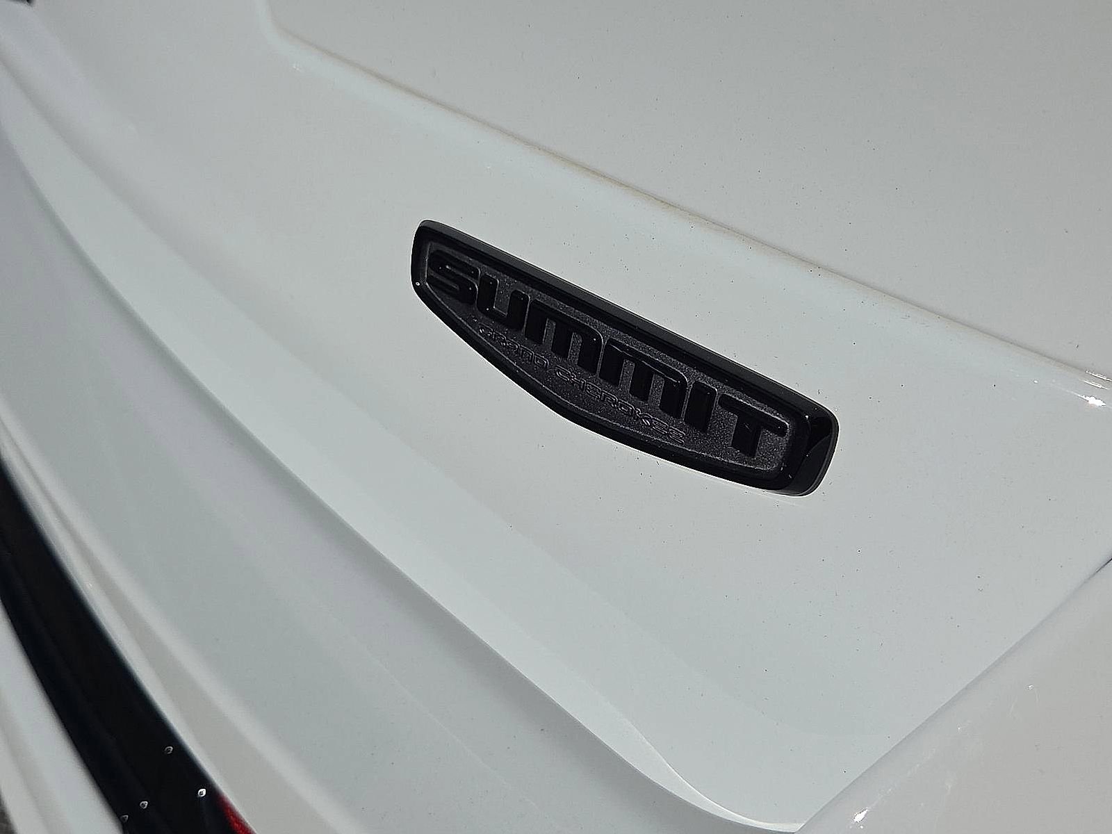Used 2025 Jeep Grand Cherokee L Summit image 8
