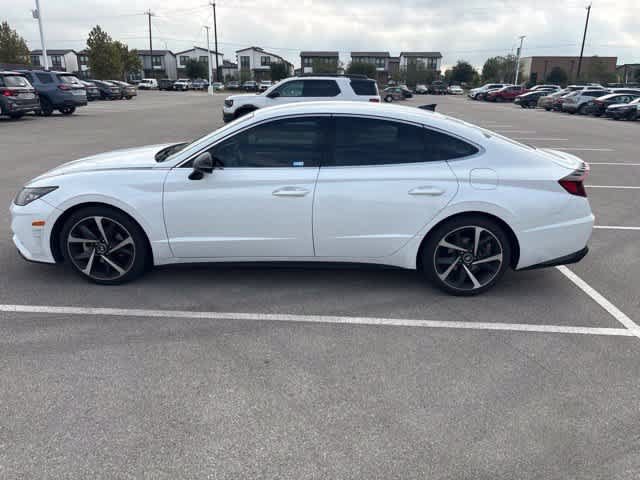 Used 2021 Hyundai Sonata SEL Plus FWD image 2