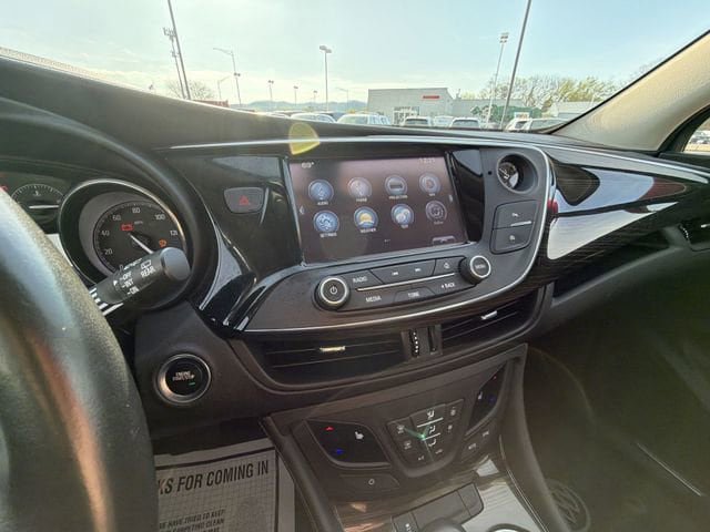 Used 2019 Buick Envision Essence AWD/4WD image 18