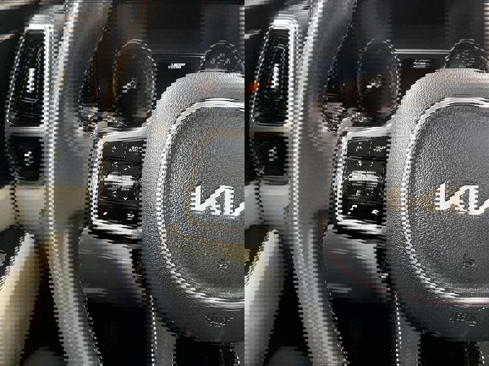 Used 2023 Kia Sorento EX w/ Panoramic Sunroof Package image 23