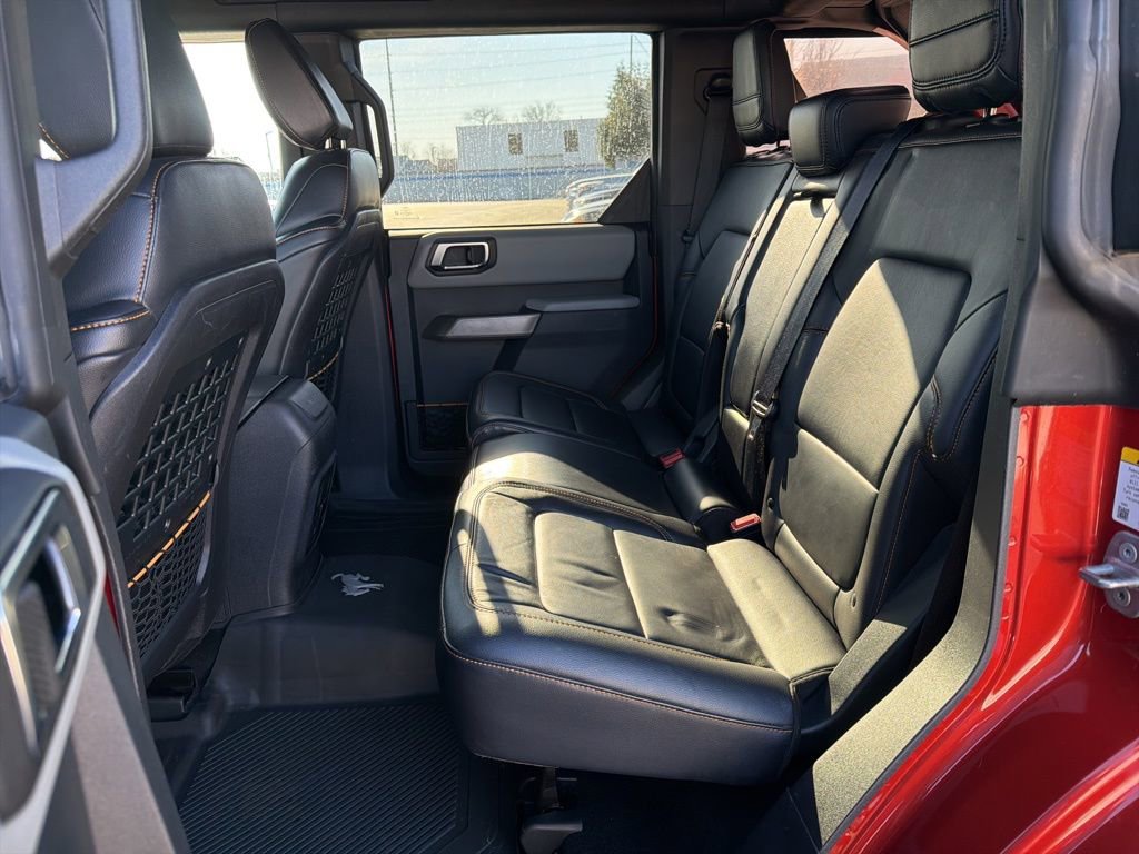 Used 2022 Ford Bronco Badlands image 19