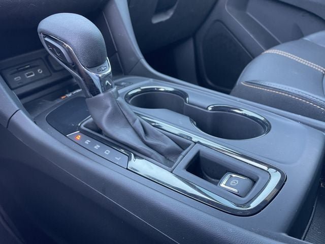 Used 2023 Chevrolet Equinox Premier FWD image 20