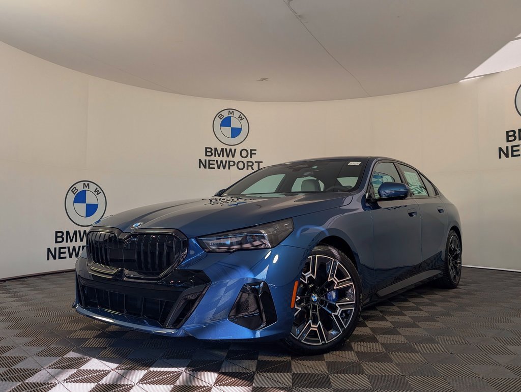 New 2026 BMW 540i xDrive w/ M Sport Package