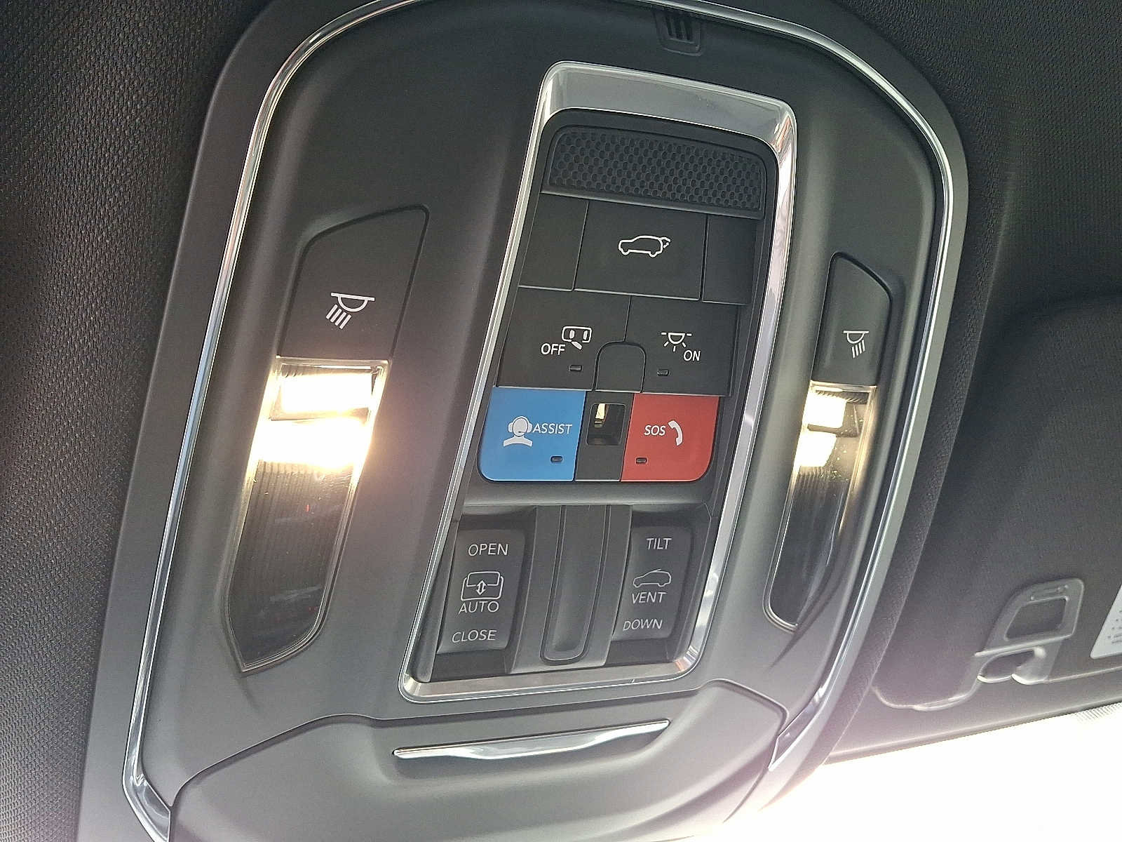 New 2025 Jeep Grand Cherokee Laredo X image 16