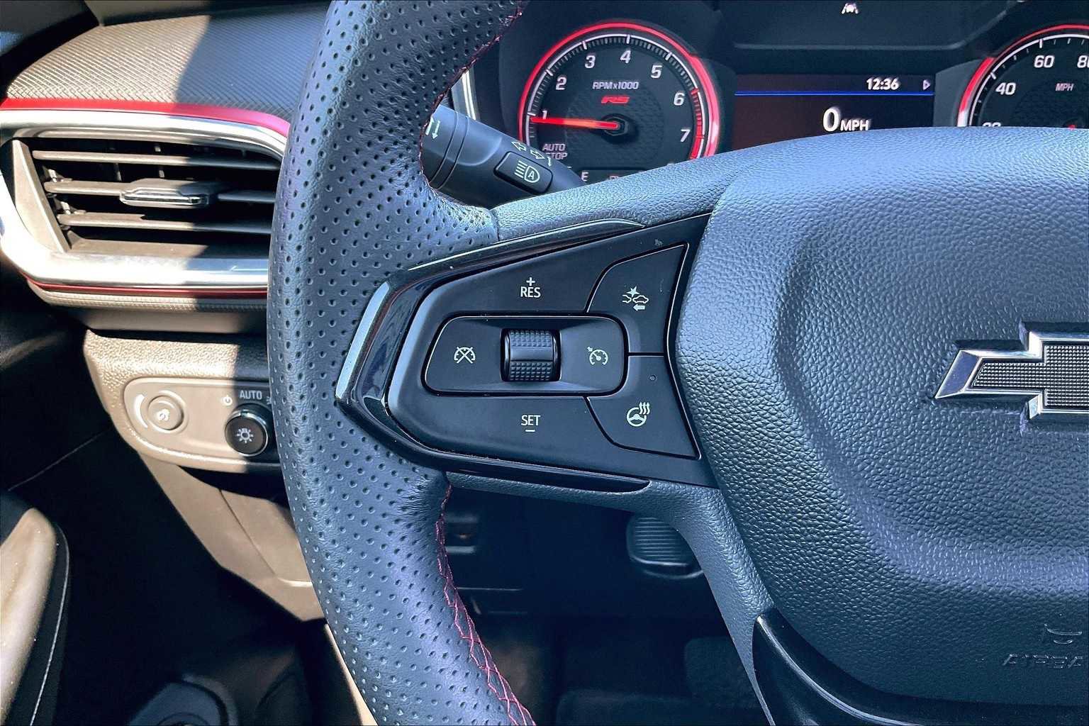 Used 2023 Chevrolet TrailBlazer RS w/ Sun and Liftgate Package image 24