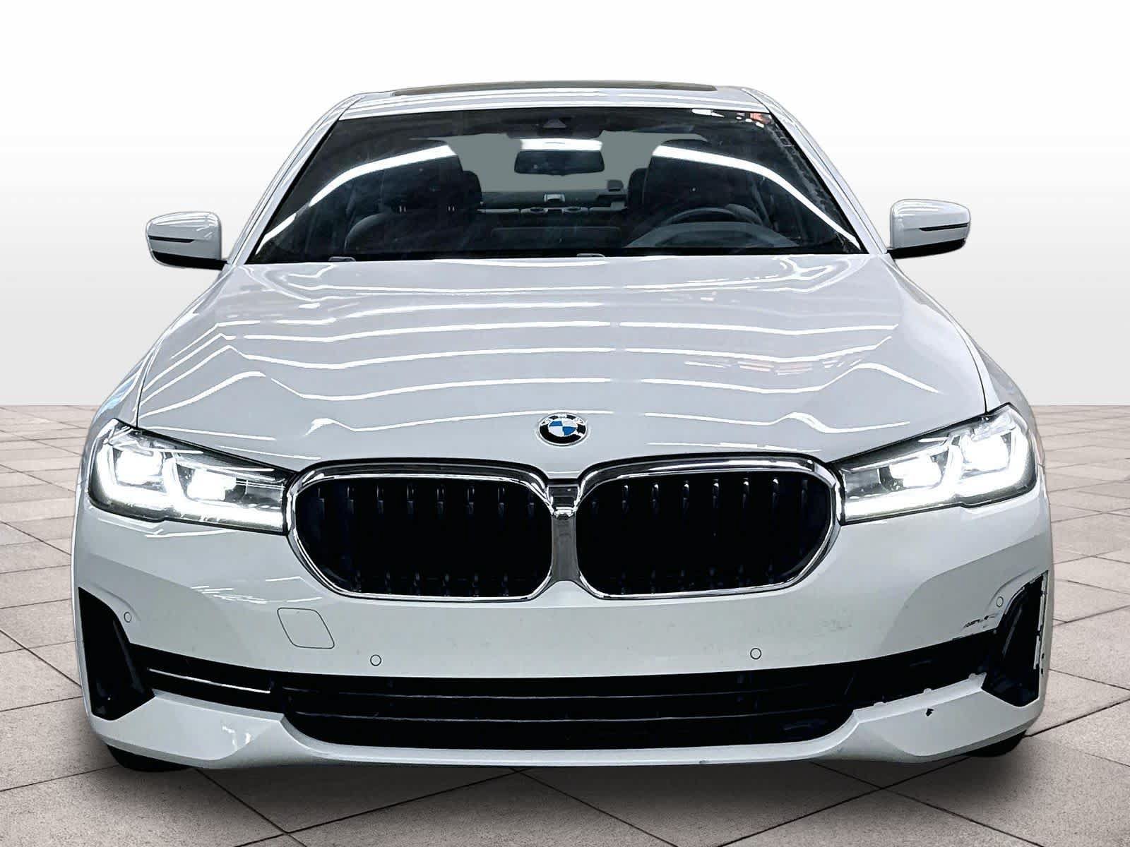 Used 2023 BMW 530i w/ Executive Package RWD image 3