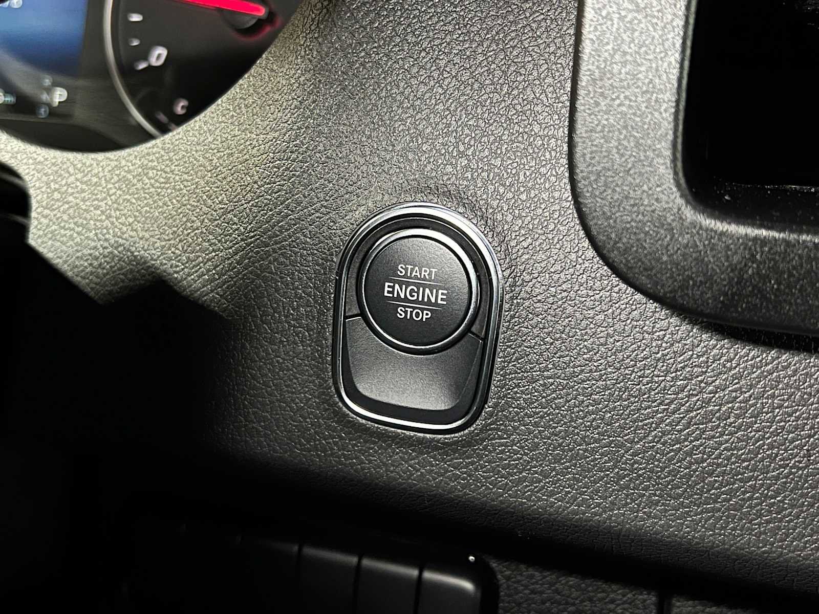 Used 2025 Mercedes-Benz Sprinter 2500 image 28