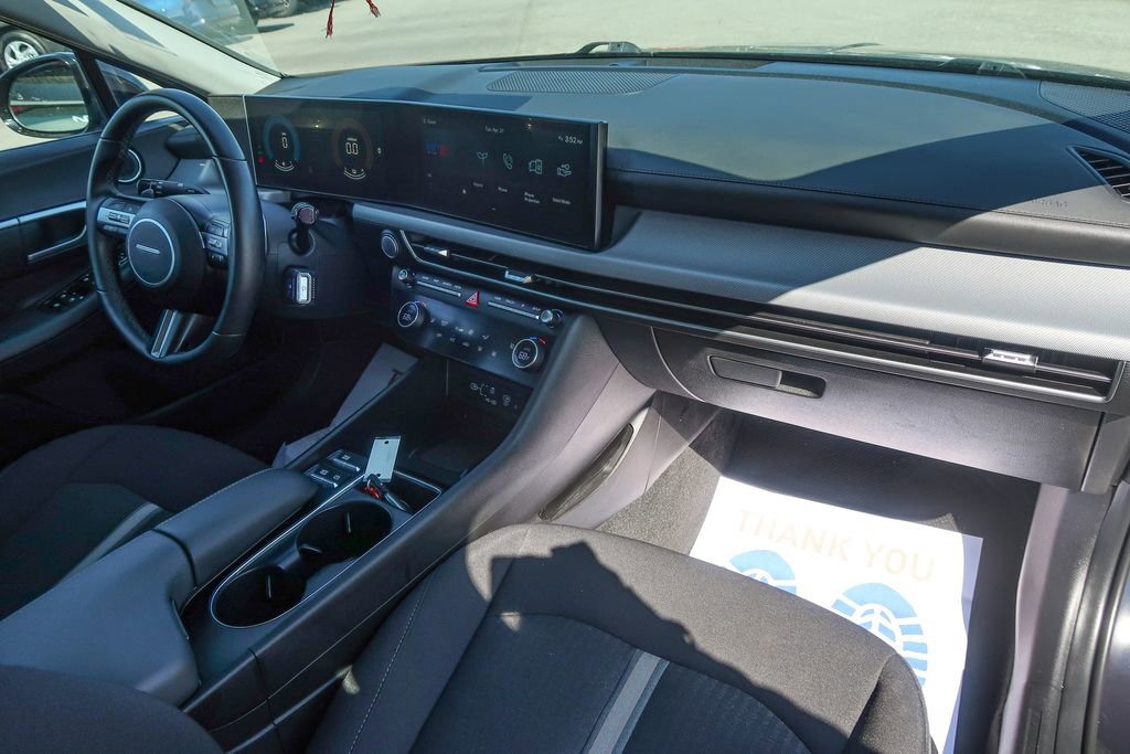 Used 2025 Hyundai Sonata SEL FWD image 21